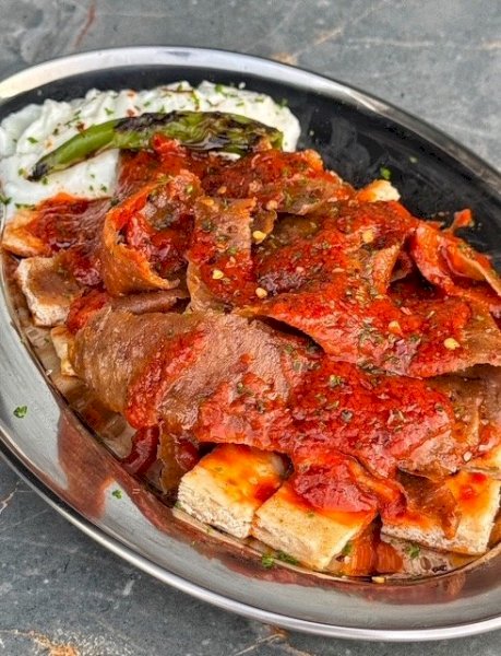 Iskender kebab