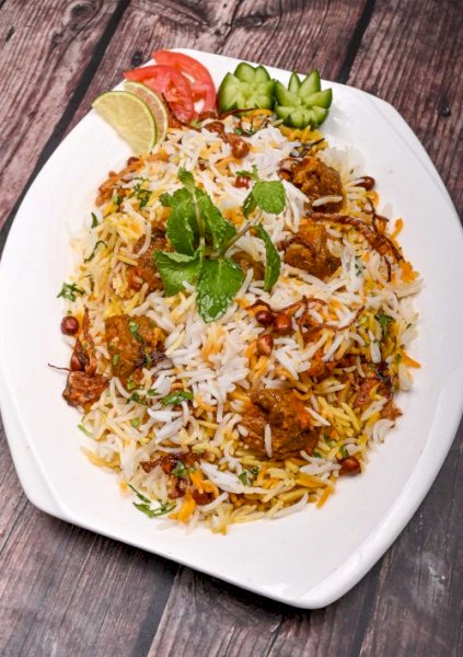 Beef Dumpukhat Biryani