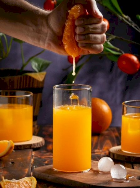 عصير برتقال طازج