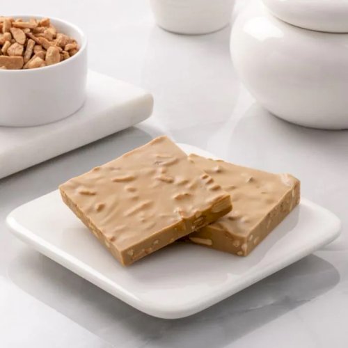 Caramelised Almond Stick Dulcey Chocolate Bark 32gm
