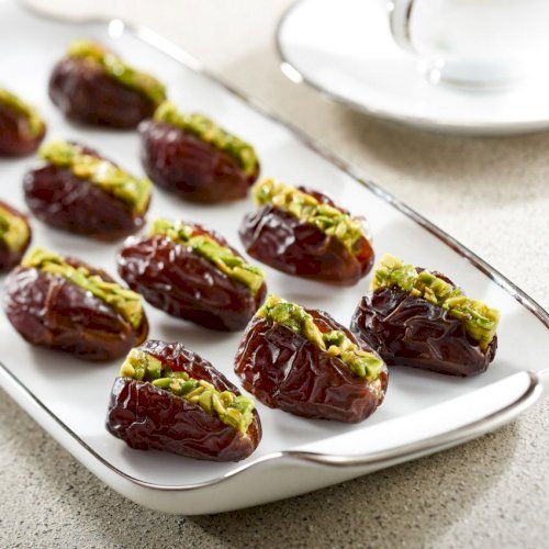 Wanan Premium Large with Pistachio Wanan Premium Large with Pistachio