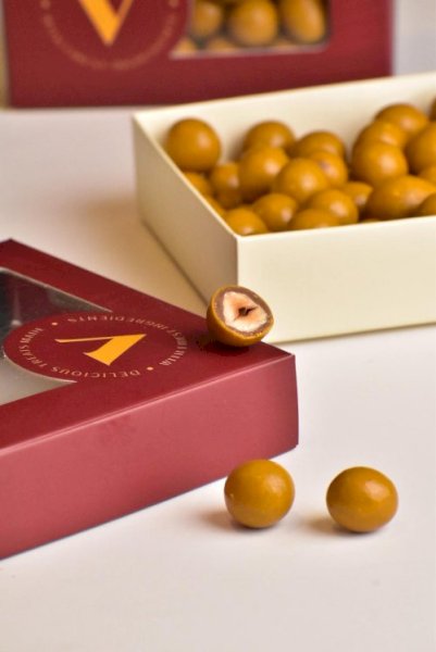 Golden hazelnut dragee (120g)