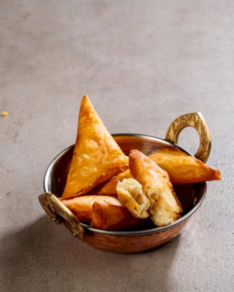 CHEESE SAMBOOSA